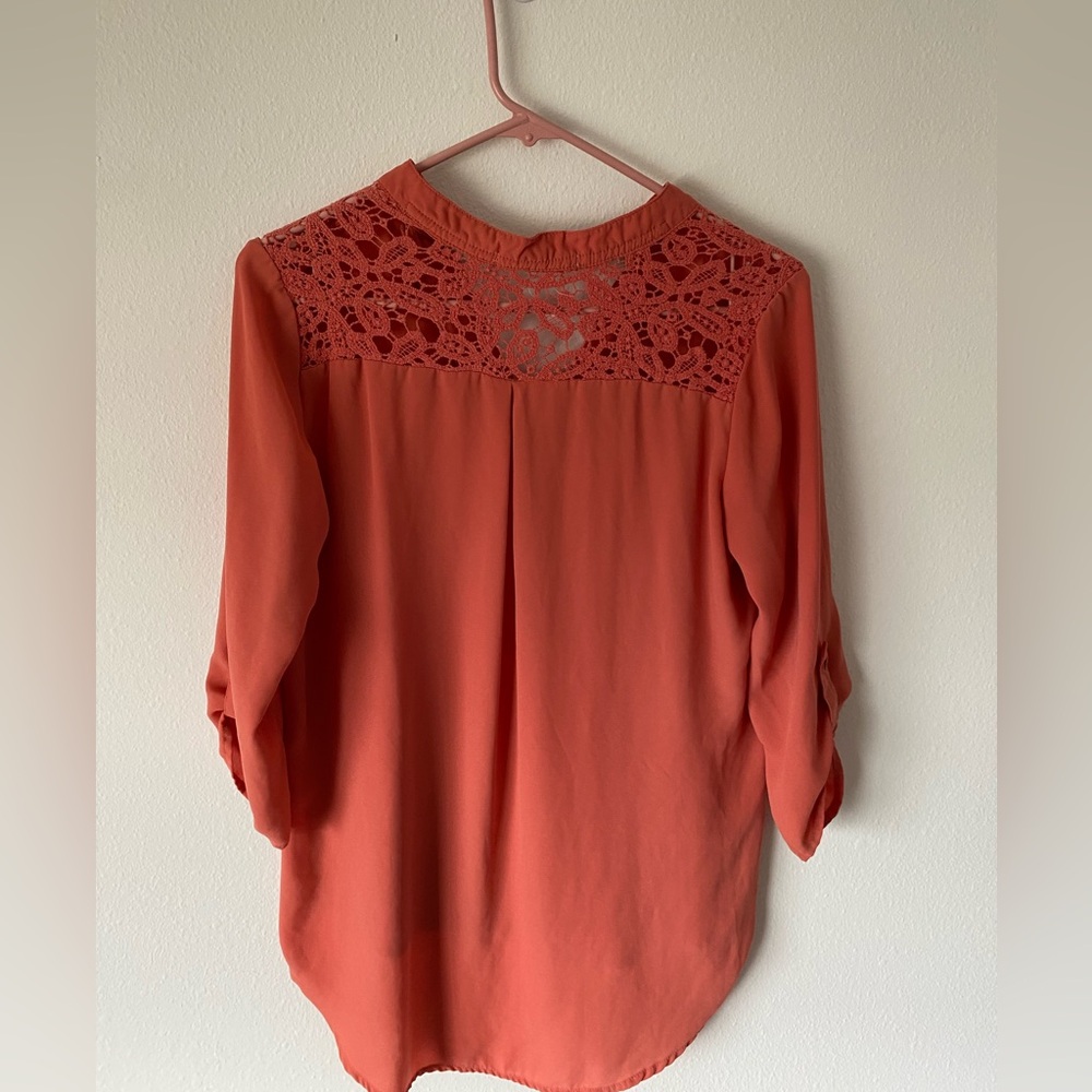 🌅 Lacy Boutique Blouse
